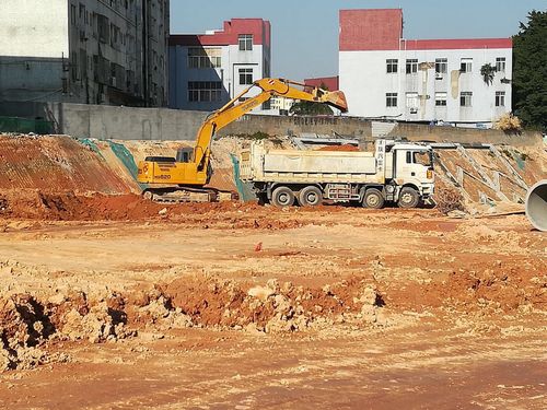 深华快速路工程土石方施工技术与管理优化探析